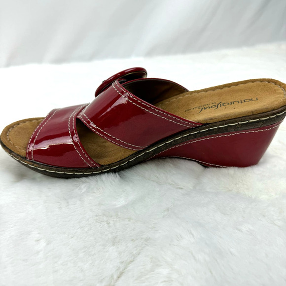 Natural Soul Red Slide Sandals Women’s size 7.5 - Picture 4 of 8